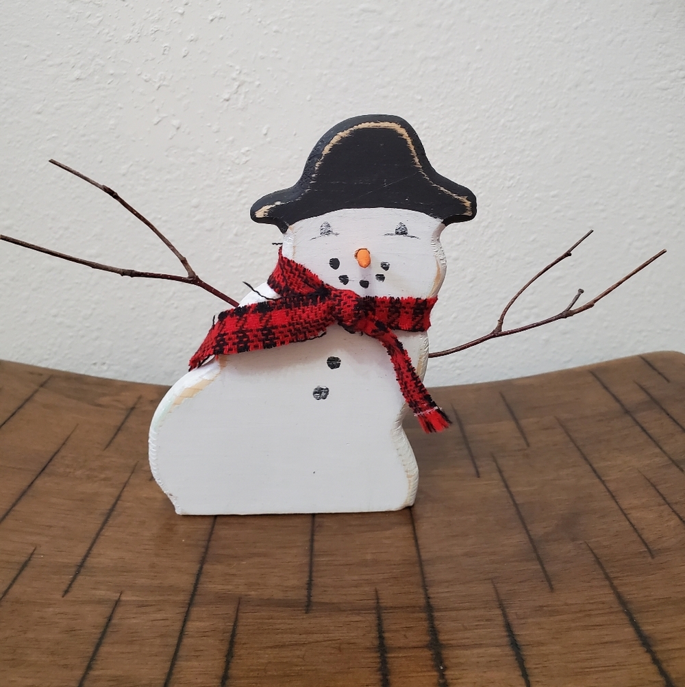 Handmade Chunky Wood Snowman Figurine – Buffalo Plaid Scarf Country Folk Art